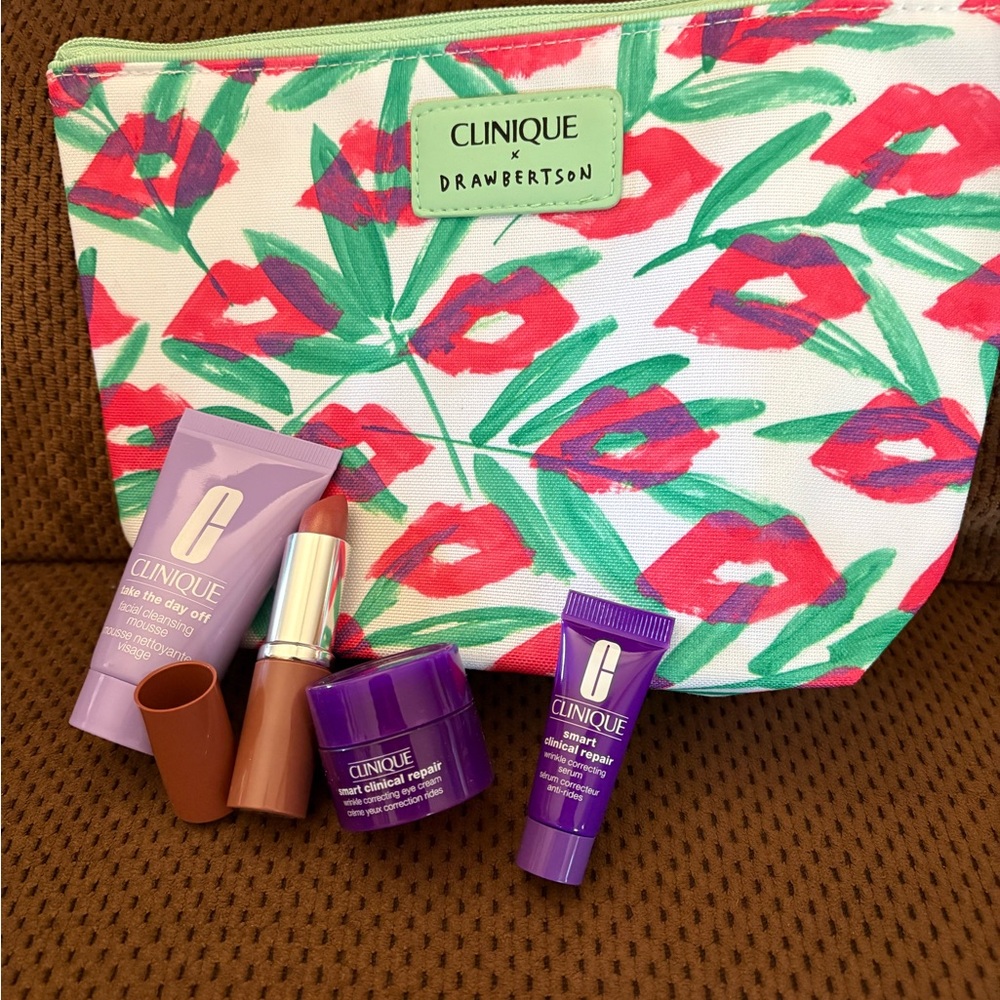 Clinique Floral Cosmetic Bag with Skincare Set